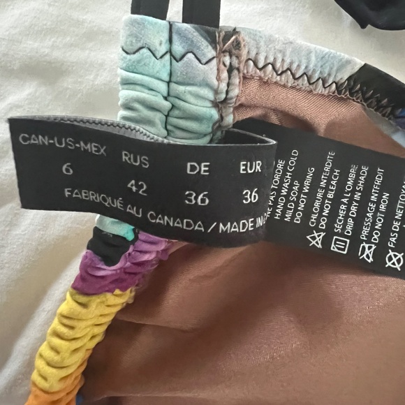 SHAN bikini, size 6, multi color - Picture 5 of 8